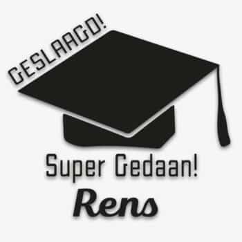 a black graduation cap with a tassel