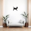 Muursticker chihuahua boven de bank in de woonkamer