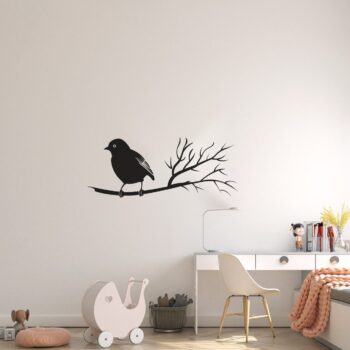 Muursticker vogeltje op lange tak boven het bureau in de kinderkamer