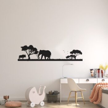 Olifant muursticker boven het bureau in de kinderkamer